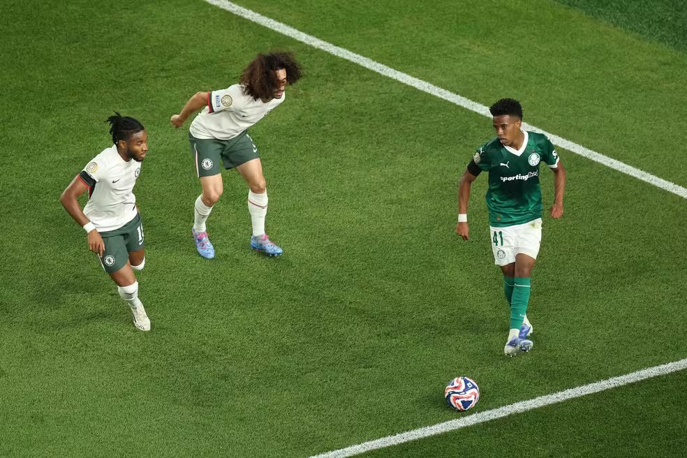 官方网-埃斯特旺:我的心都碎了,帕尔梅拉斯永远留在我心中