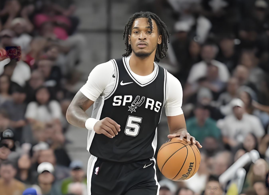 马刺休赛期运作策略:节奏把控的艺术