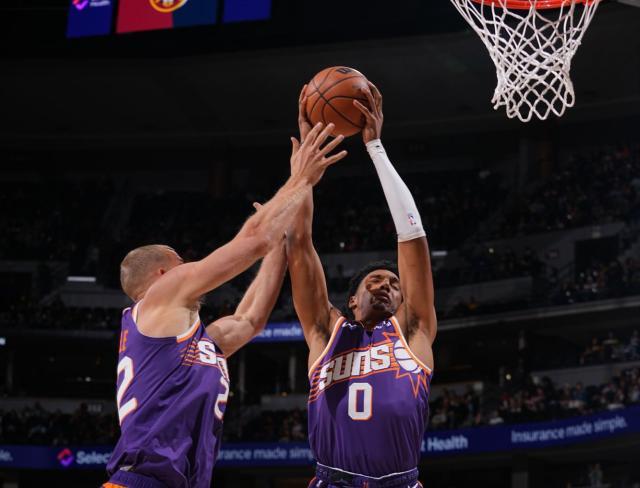 1728882486948047585.jpg ky Sports-掀翻掘金+大帽韦少!太阳菜鸟轰20分+6记三分真猛