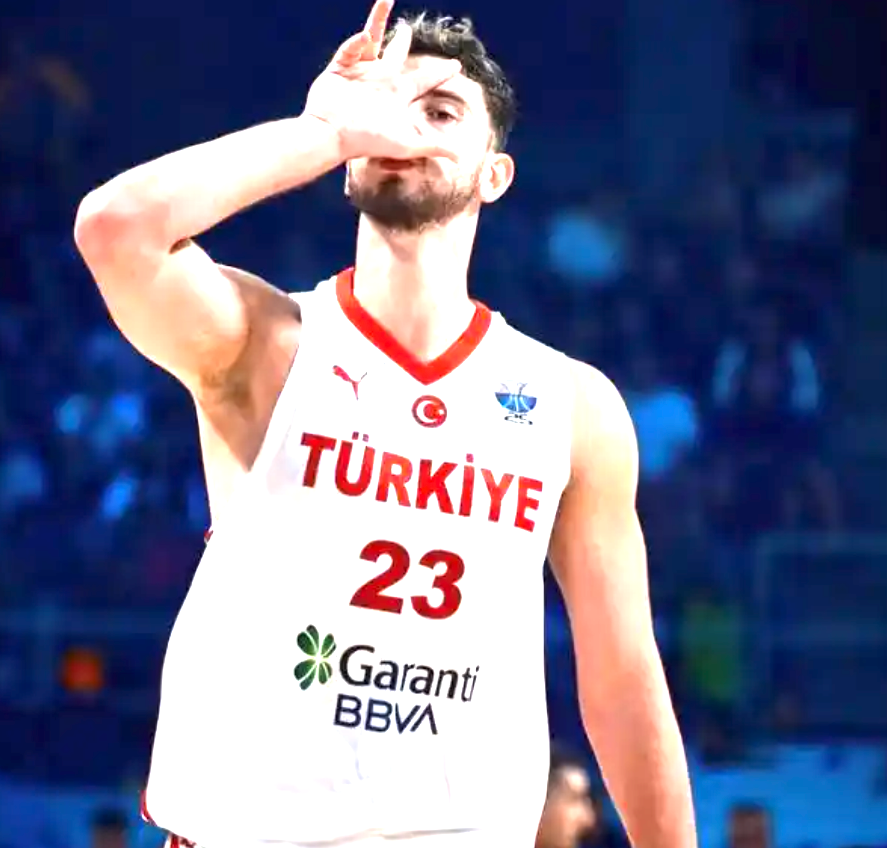 手机安全登录入口-狂砍28+13+8+关键抢断 击败约基奇 火箭基石崛起 杜兰特开心坏了