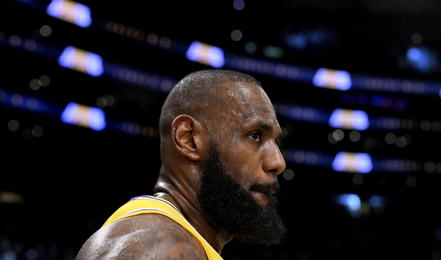 A-史密斯:和老詹互不喜欢 根本不想聊他 但这是我的工作不得不聊