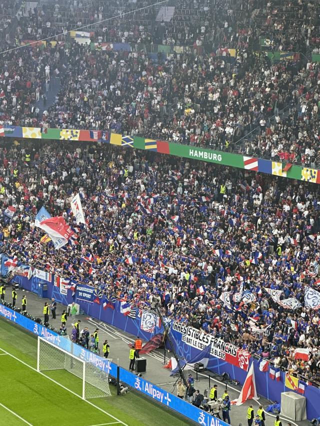 ky Sports-【现场手记】葡萄牙的歌声与忧郁，无处不在