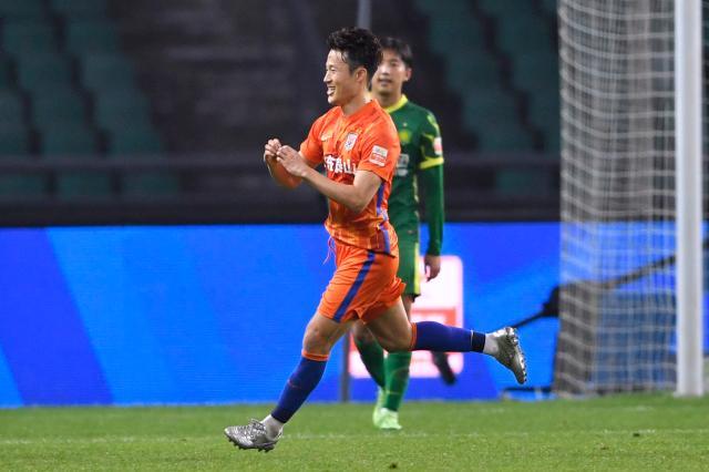 官方网-孙准浩战前誓言双冠：再拿1座奖杯 与郝伟形同父子