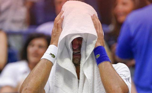 1631527098634080094.png 官方网-距完美只一步之遥 盘点NBA历史上那些德约式遗憾