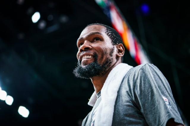 1628169271204097835.png 官方网-【夜读】我们是来比赛的,不是来看你展示“屁股”的!