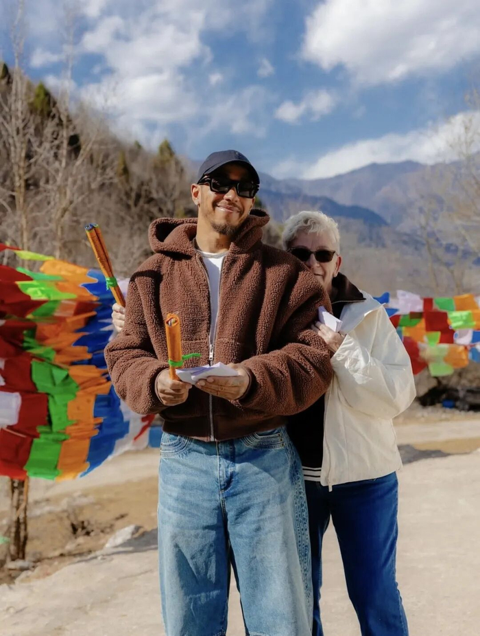 开云体育-“逛超市都能遇到世界级车手”，这几天的上海成了“F1痛城”|范坤|上海市|赛车|老法师|拉塞尔_新浪体育_新浪新闻